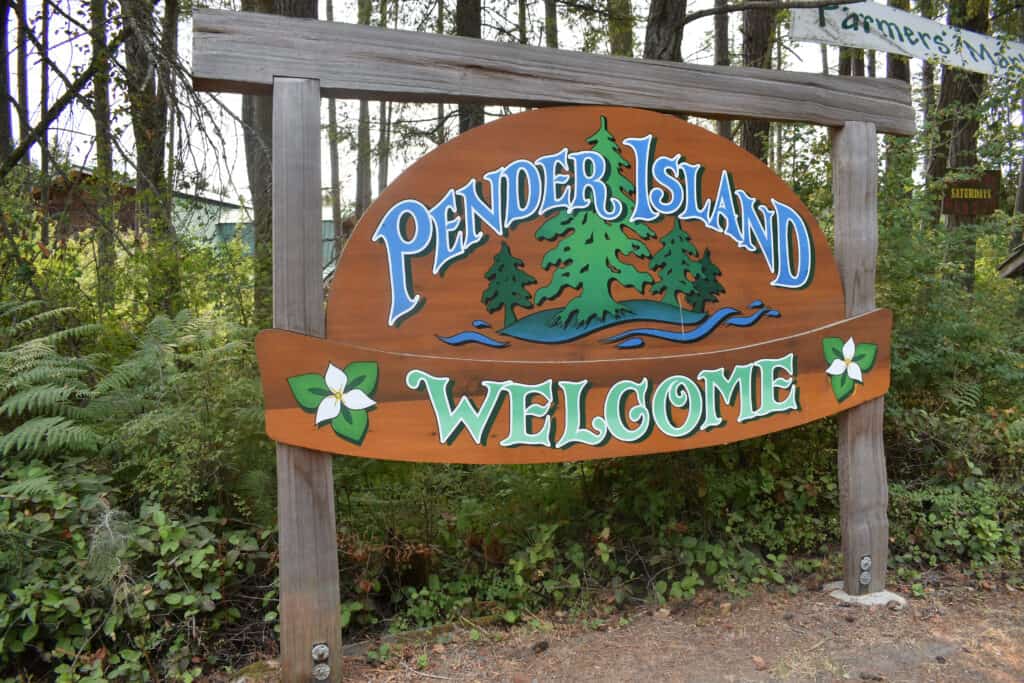 pender island welcome sign
